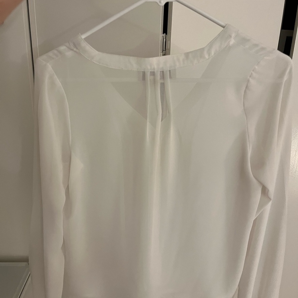 Olive & Oak White Long Sleeve Tie Front Blouse - Picture 4 of 4